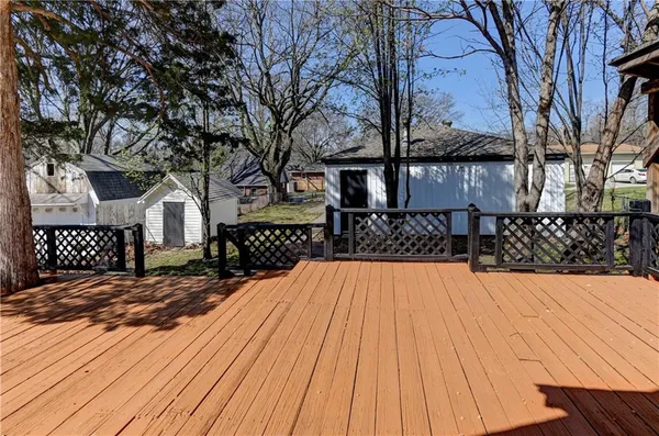 $230,000 | 1020 South McCoy Street, Independence, MO 64050