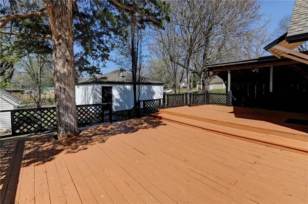 $220,000 | 1020 South McCoy Street, Independence, MO 64050