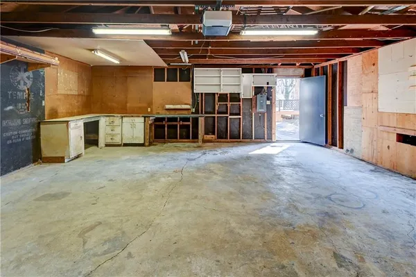 $230,000 | 1020 South McCoy Street, Independence, MO 64050