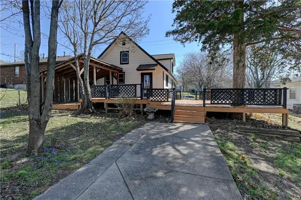 $220,000 | 1020 South McCoy Street, Independence, MO 64050