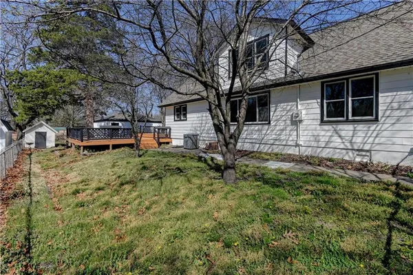 $230,000 | 1020 South McCoy Street, Independence, MO 64050