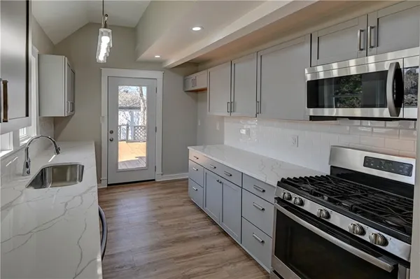 $230,000 | 1020 South McCoy Street, Independence, MO 64050