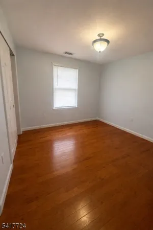 $2,600 | 524 Broadway, Elizabeth Port, NJ 07206