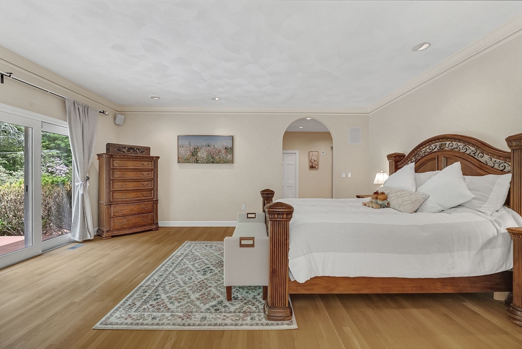 784 Strawberry Hill Road Concord, MA 01742 - Photo 17 of 41