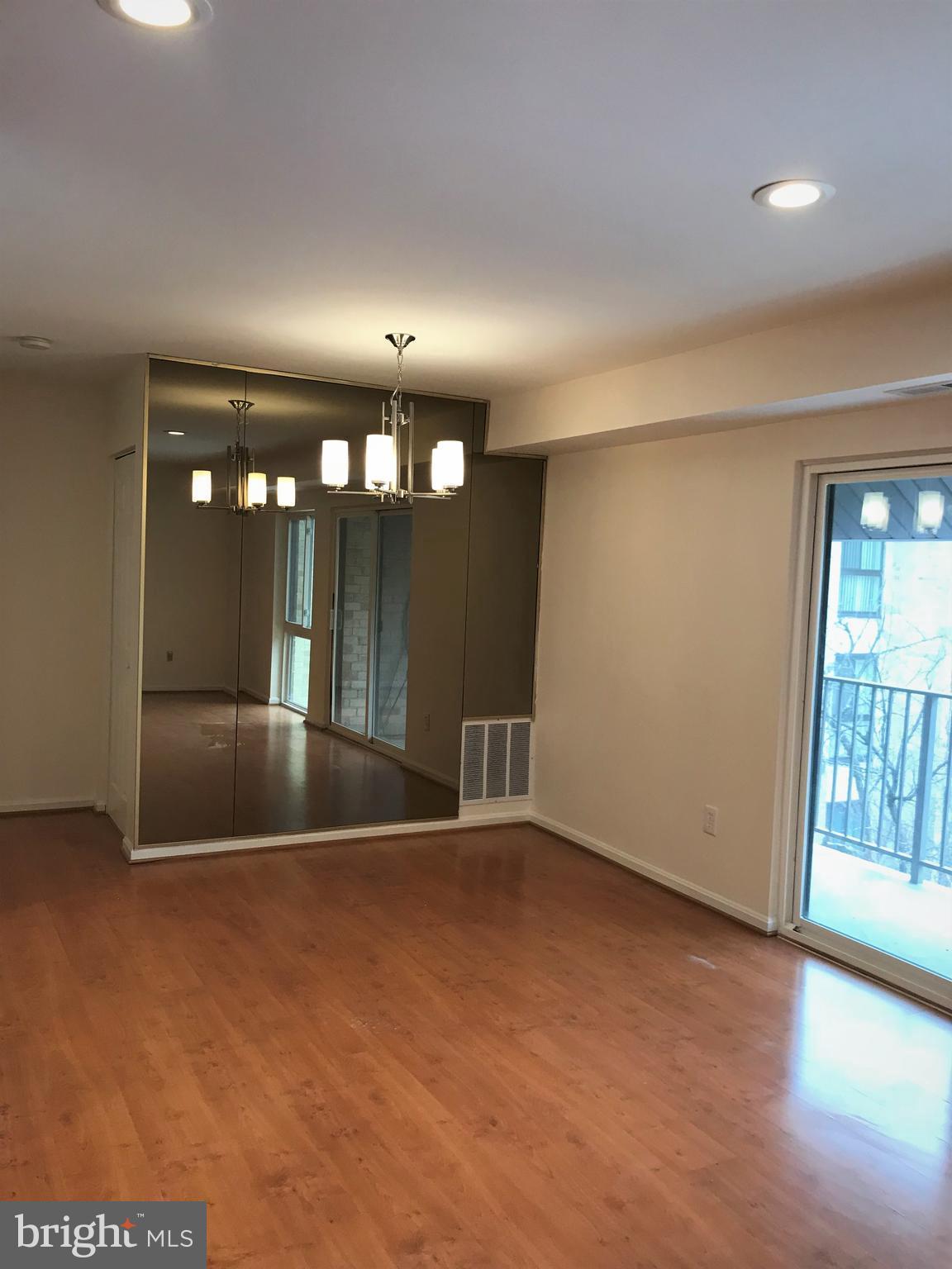6139 Edsall Road, Unit O Alexandria, VA 22304 - Photo 2 of 12 Interior (General)