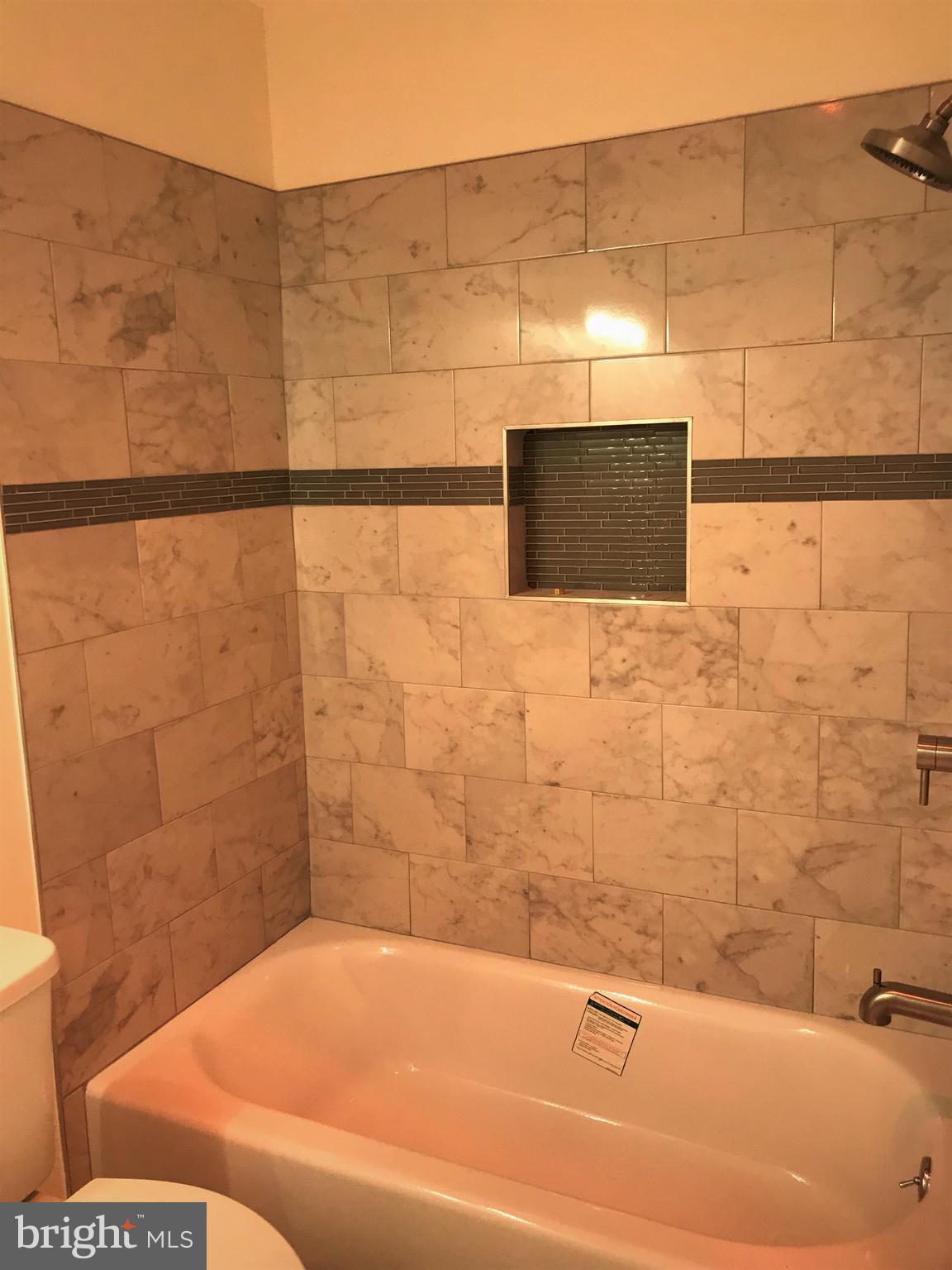 6139 Edsall Road, Unit O Alexandria, VA 22304 - Photo 11 of 12 Bath (Master)