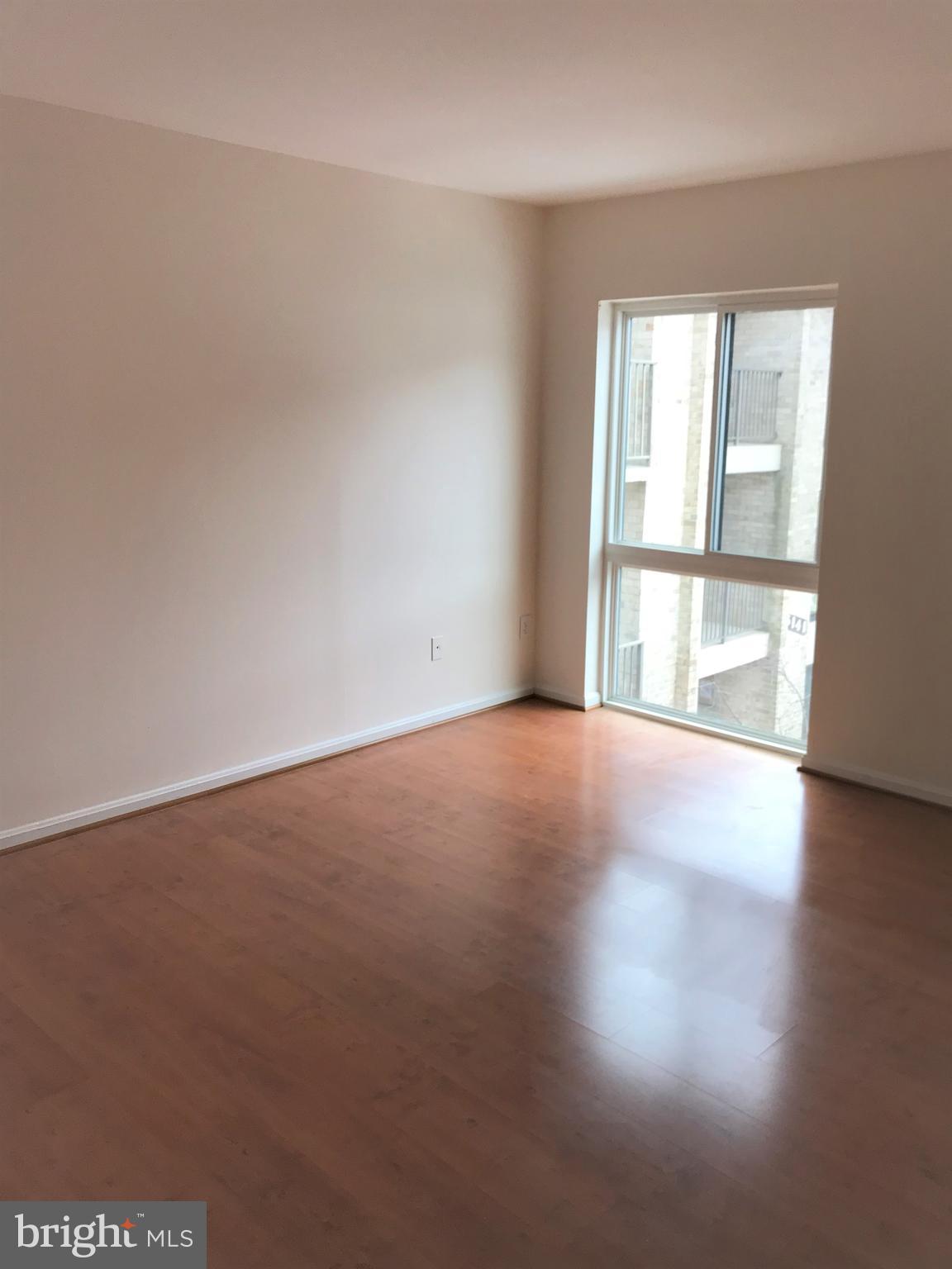 6139 Edsall Road, Unit O Alexandria, VA 22304 - Photo 5 of 12 Bedroom (Master)