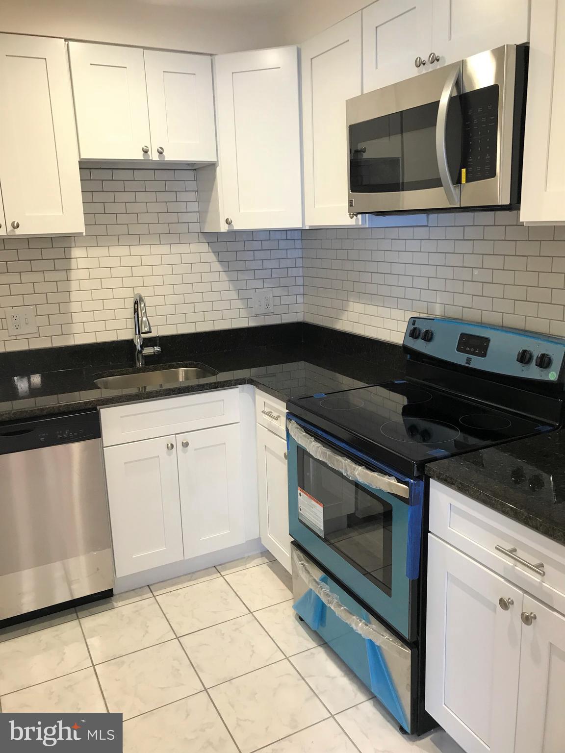 6139 Edsall Road, Unit O Alexandria, VA 22304 - Photo 7 of 12 Kitchen