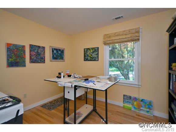 166 Broyles Road Hendersonville, NC 28791 - Photo 12 of 24 Gallery Image 12
