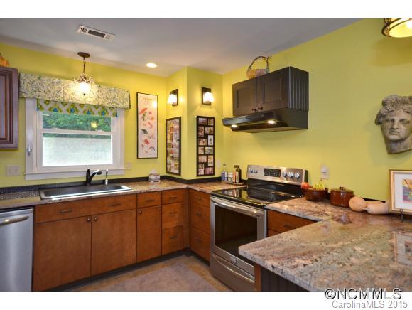 166 Broyles Road Hendersonville, NC 28791 - Photo 7 of 24 Gallery Image 7