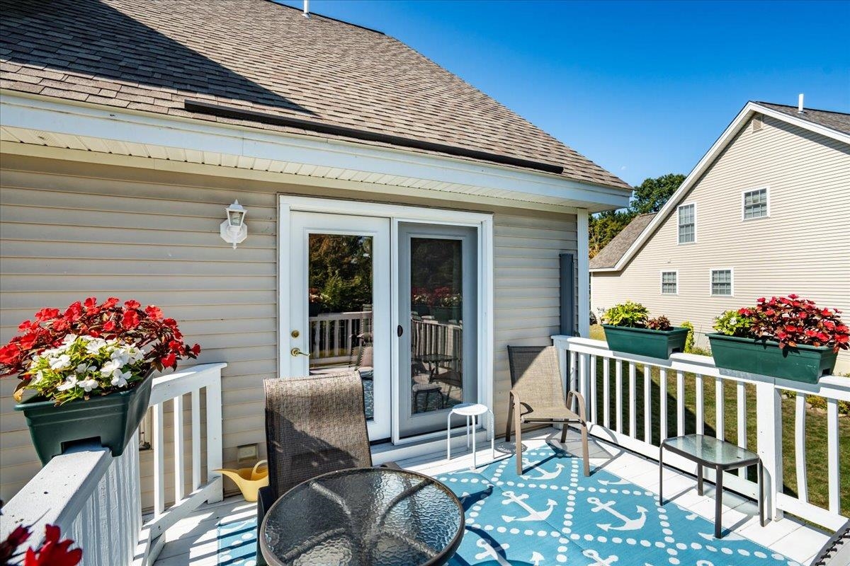 71 North High Street, Unit 10 Derry, NH 03038 - Photo 40 of 50