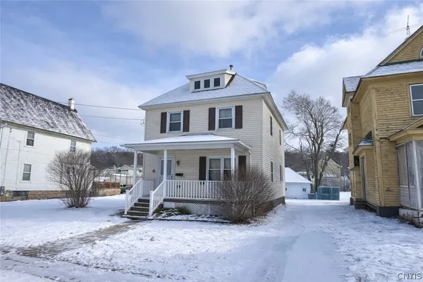 $129,900 | 130 Park Place, Auburn, NY 13021