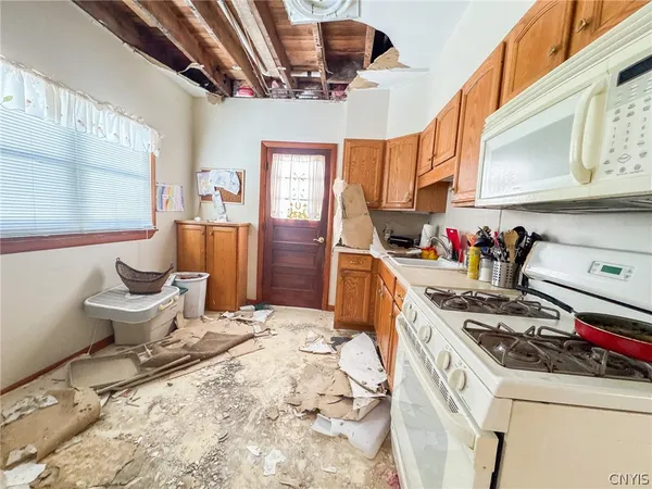 $124,900 | 130 Park Place, Auburn, NY 13021