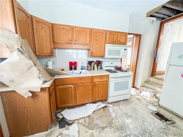 $124,900 | 130 Park Place, Auburn, NY 13021