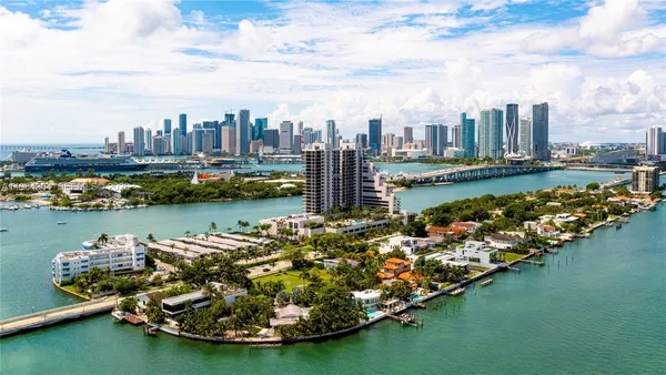 $12,000 | 1000 Venetian Way, Unit 303, Miami, FL 33139