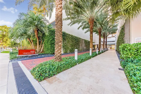 $12,000 | 1000 Venetian Way, Unit 303, Miami, FL 33139