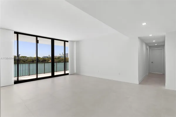 $12,000 | 1000 Venetian Way, Unit 303, Miami, FL 33139