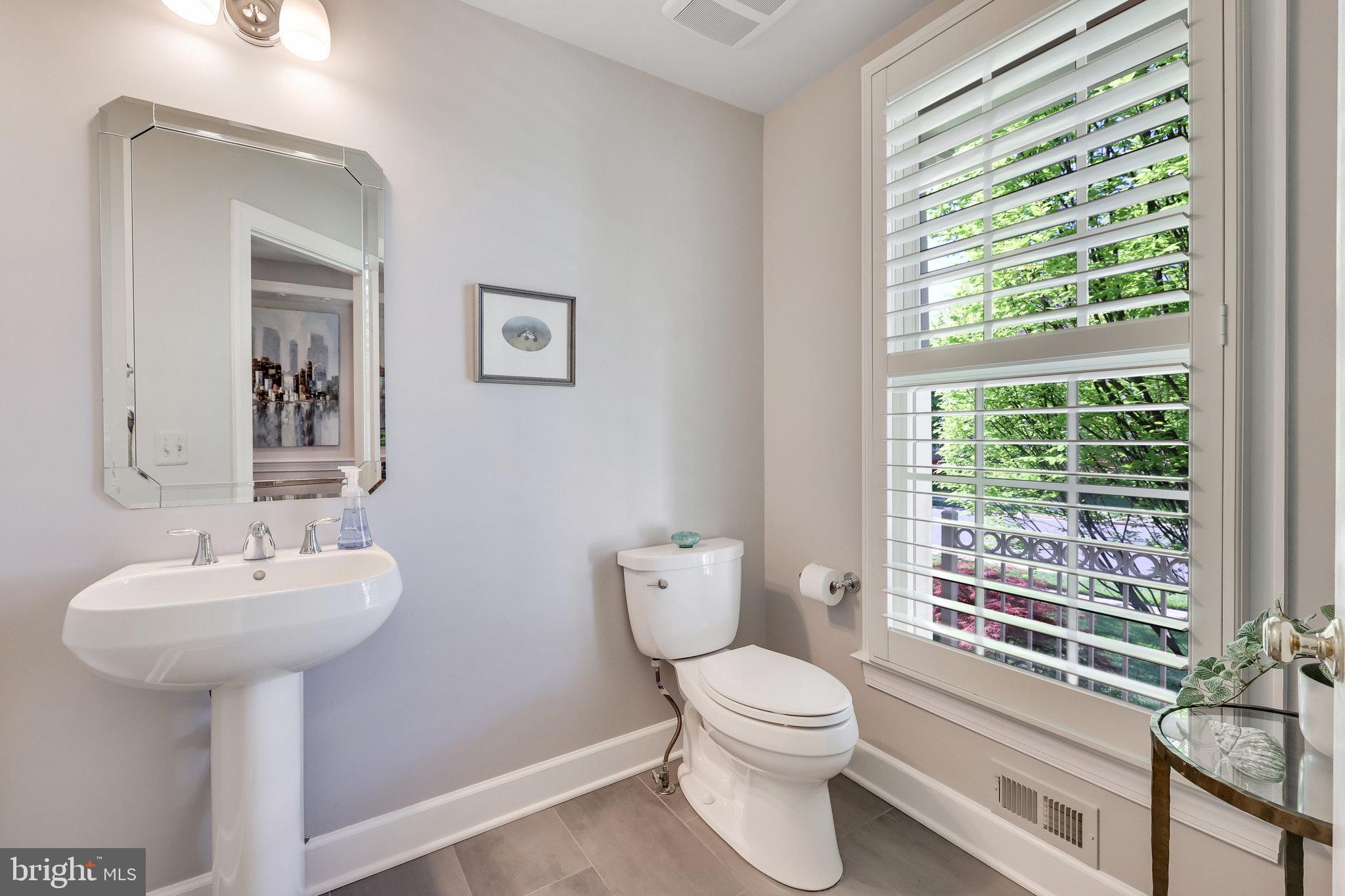 22985 Lois Lane Brambleton, VA 20148 - Photo 12 of 85