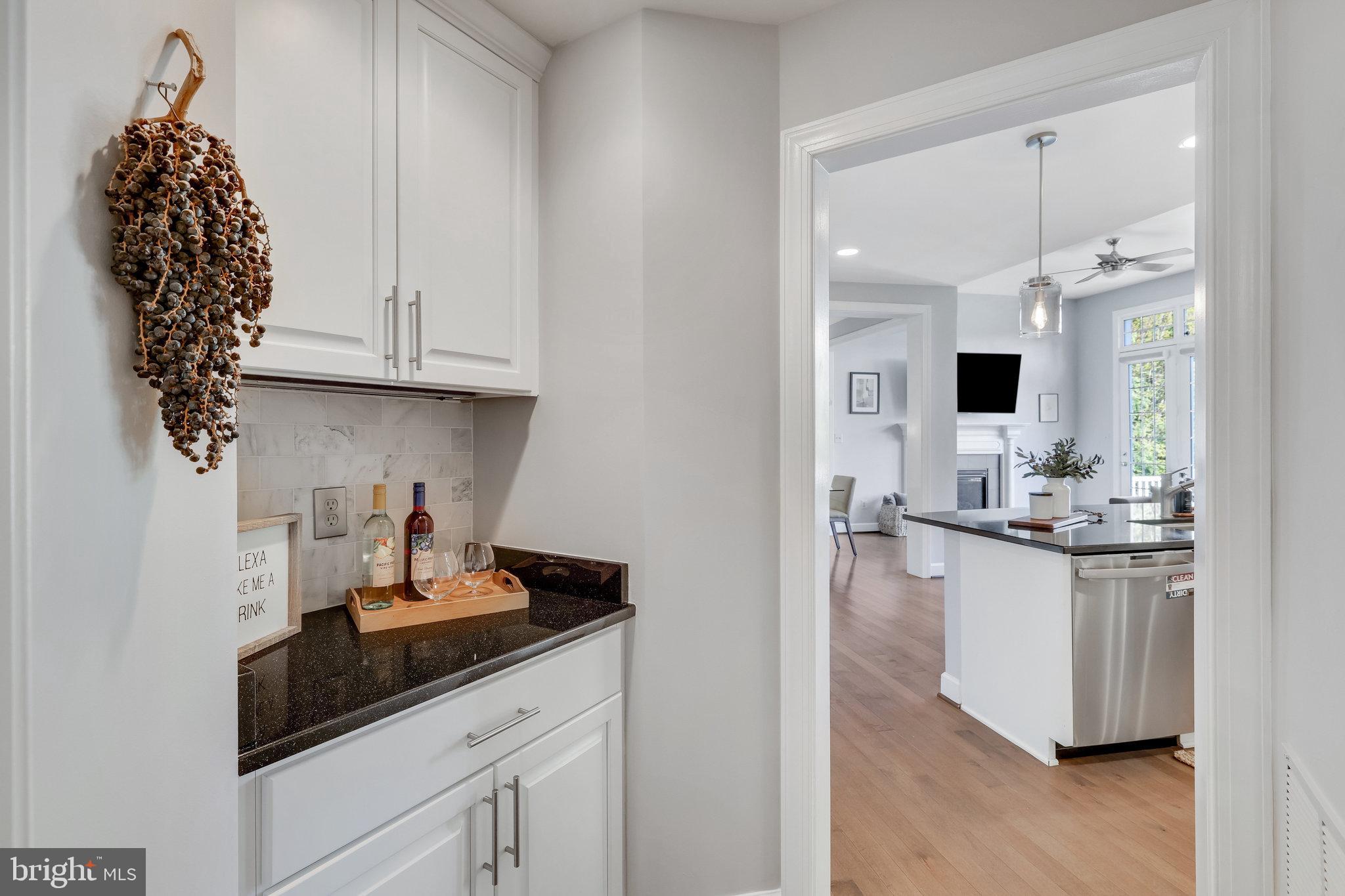 22985 Lois Lane Brambleton, VA 20148 - Photo 21 of 85