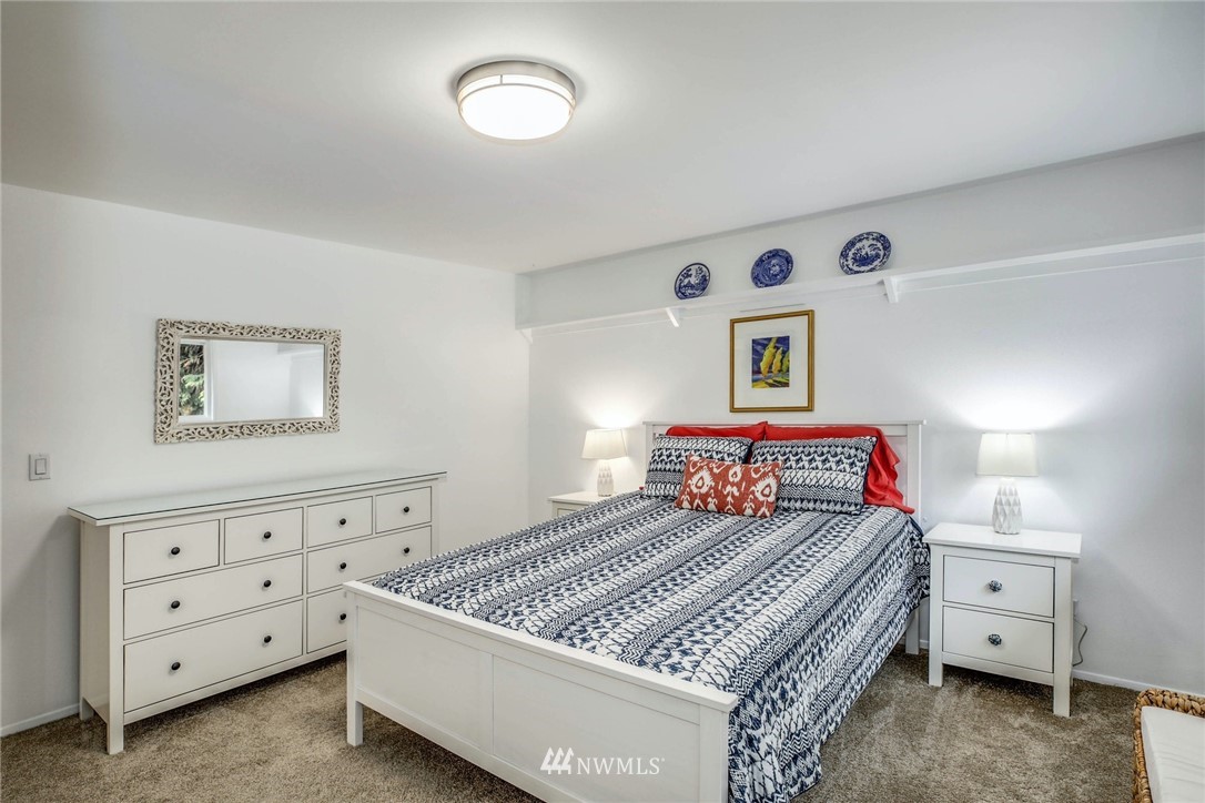 9050 Northeast 195th Street Bothell, WA 98011 - Photo 11 of 30 Gallery Image 11