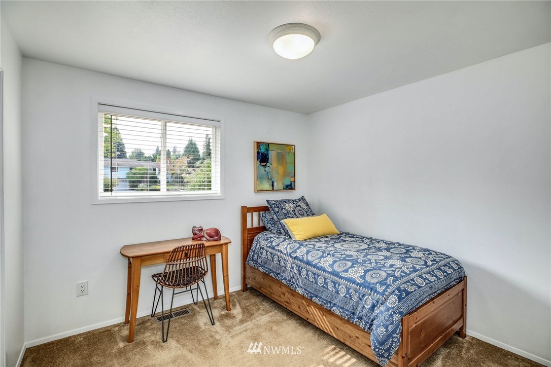 9050 Northeast 195th Street Bothell, WA 98011 - Photo 15 of 30 Gallery Image 15