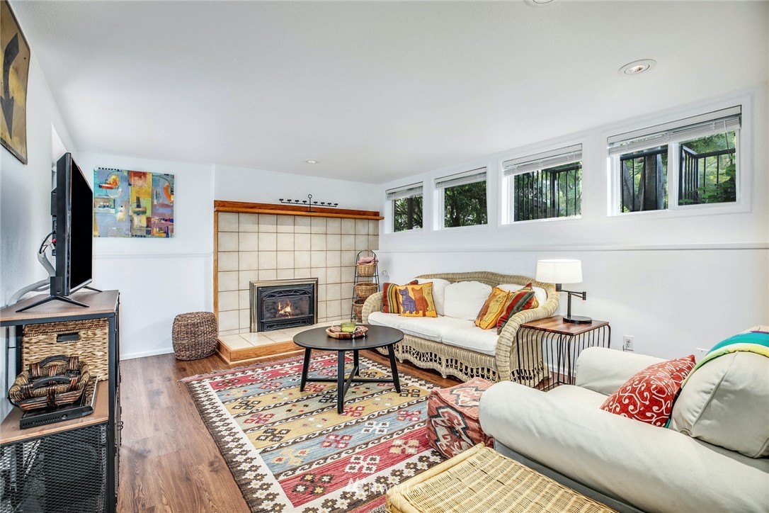 9050 Northeast 195th Street Bothell, WA 98011 - Photo 19 of 30 Gallery Image 19