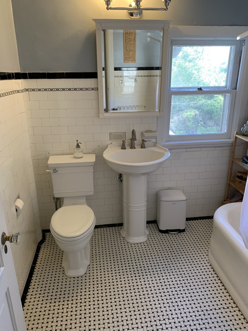 834 Monroe Street Evanston, IL 60202 - Photo 20 of 28