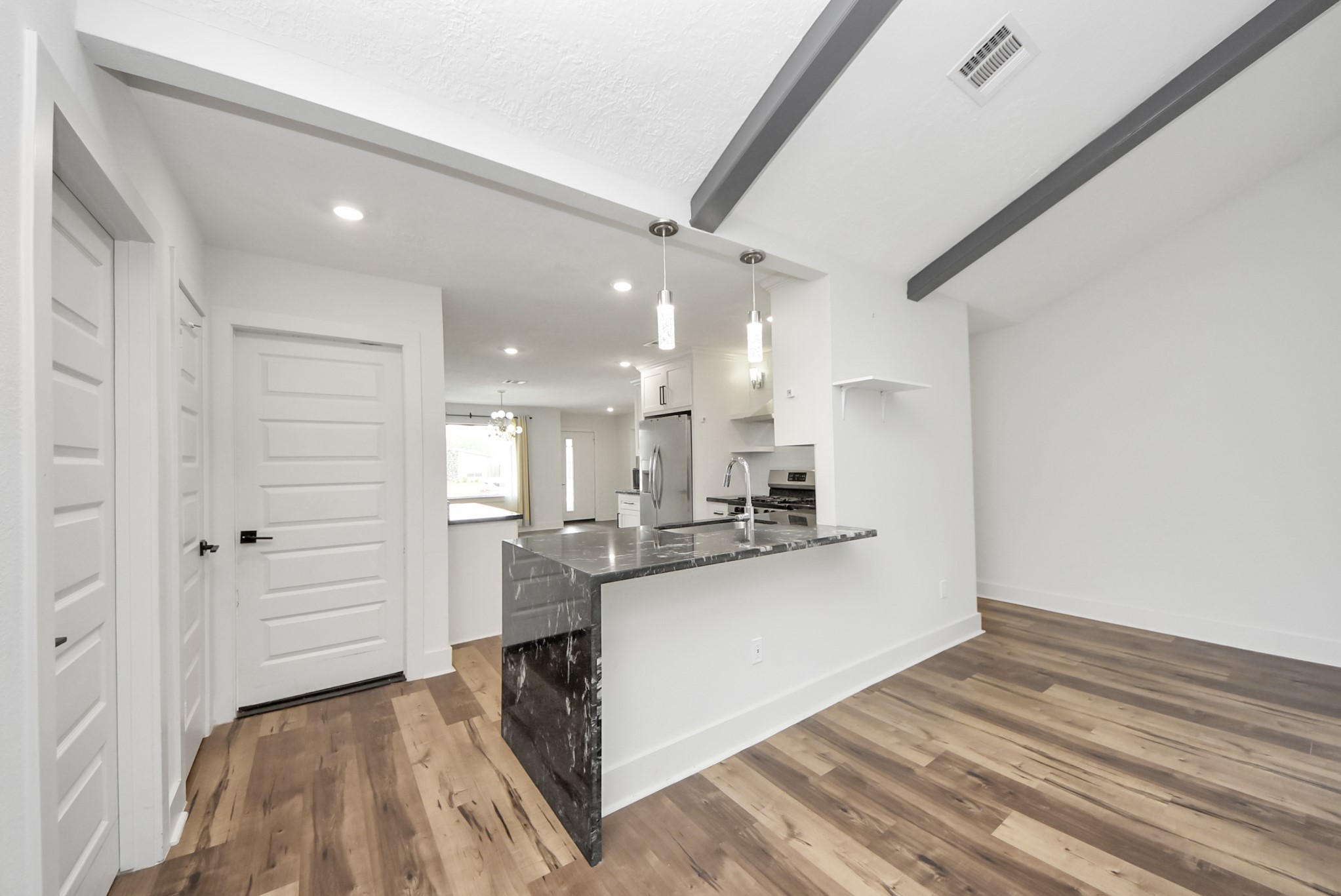 9731 Clanton Street Houston, TX 77080 - Photo 9 of 41