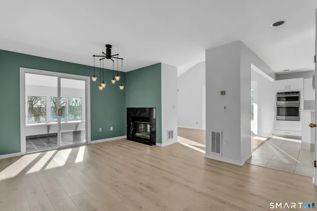 $595,000 | 603 Lake Drive, Guilford, CT 06437