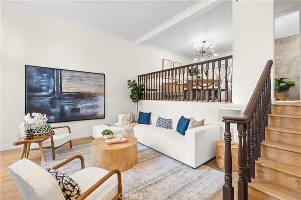$749,950 | 6201 Shoup Avenue, Unit 67, Woodland Hills, CA 91367