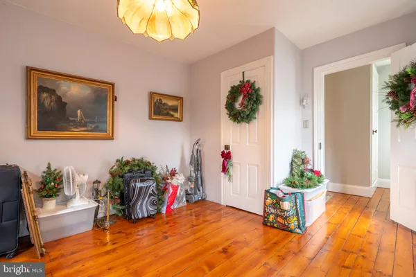 $379,000 | 975 Gravel Pike, Palm, PA 18070