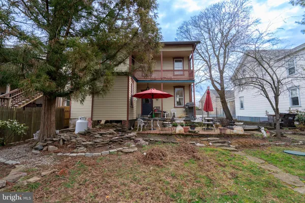 $379,000 | 975 Gravel Pike, Palm, PA 18070