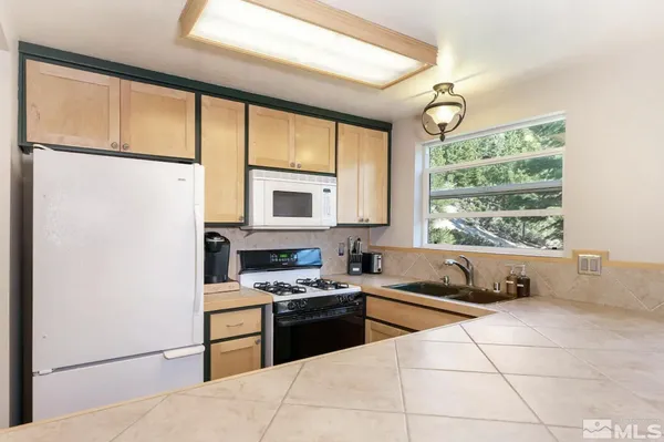 $634,000 | 227 South Benjamin Drive, Unit B, Stateline, NV 89449