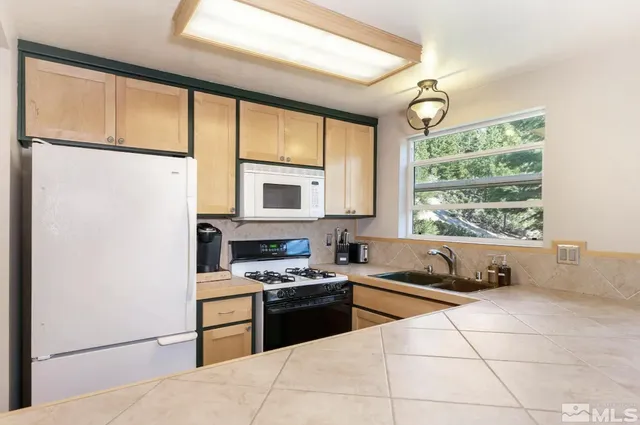 $634,000 | 227 South Benjamin Drive, Unit B, Stateline, NV 89449