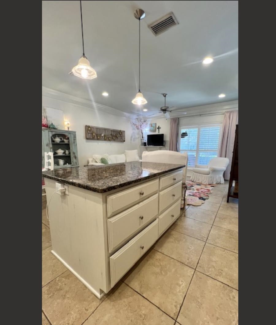 9916 Windmill Road, Unit 7 Fairhope, AL 36532 - Photo 26 of 30 Kitchen