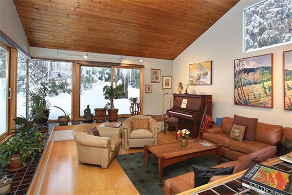 31 Barberry Road Lexington, MA 02421 - Photo 3 of 8