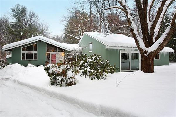31 Barberry Road Lexington, MA 02421 - Photo 7 of 8