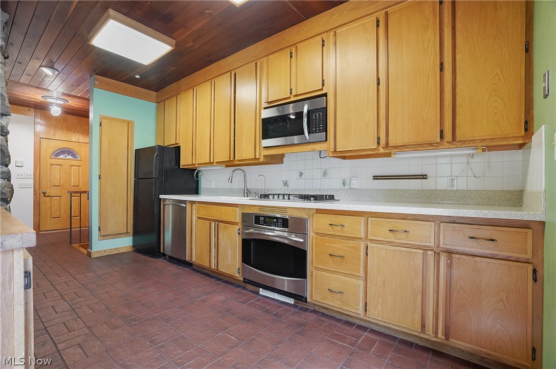 12376 Heath Road Chesterland, OH 44026 - Photo 14 of 50 Gallery Image 14