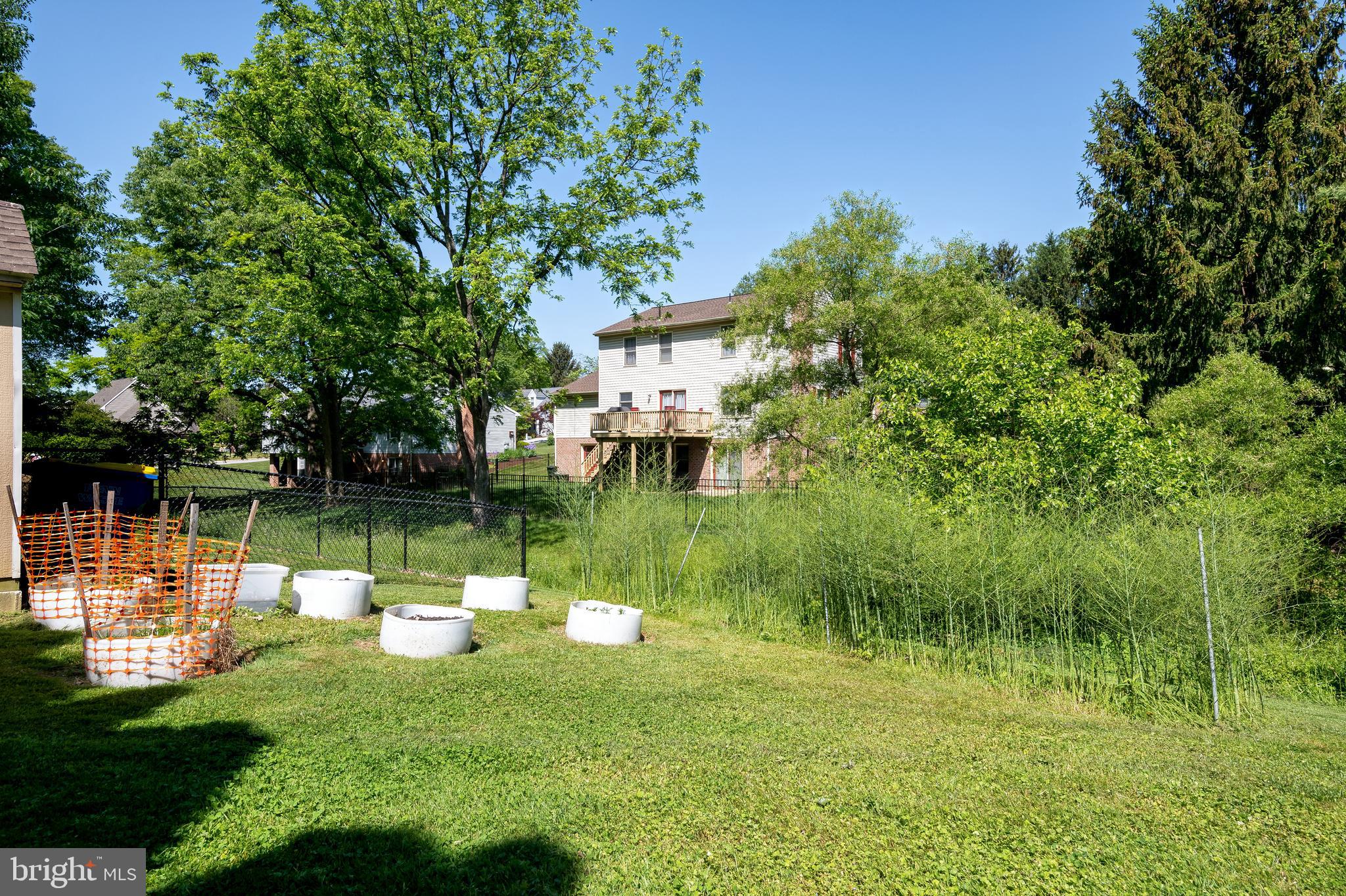 136 Lexington Road York, PA 17402 - Photo 37 of 39