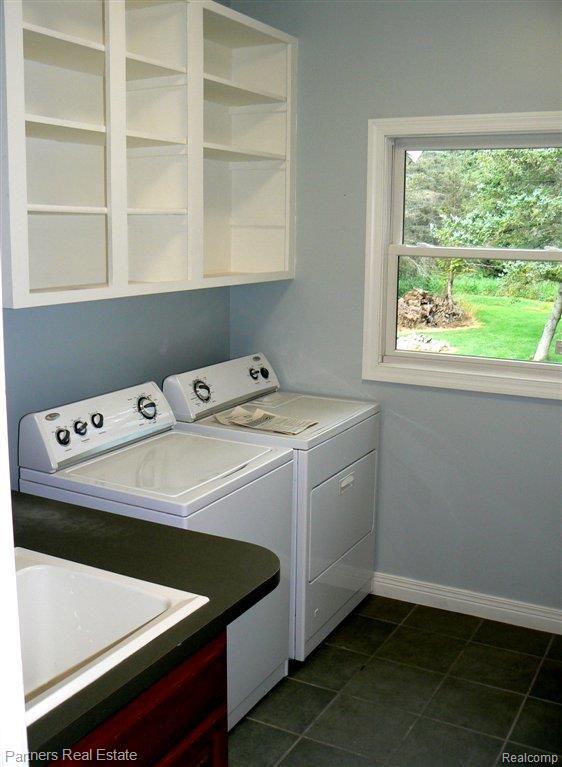 11141 Hyne Road Brighton, MI 48114 - Photo 14 of 35 Main Level Laundry Rm.jpg