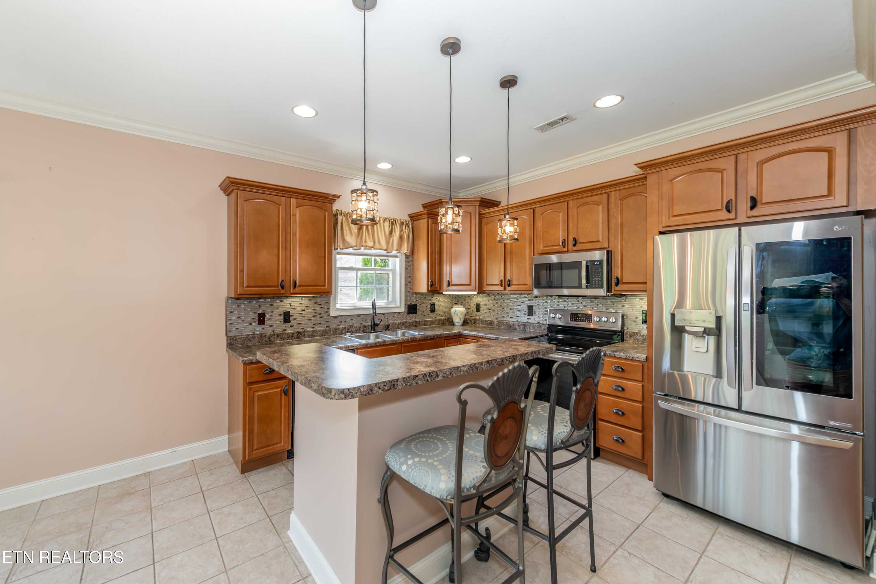 120 Meridian Way Clinton, TN 37716 - Photo 10 of 47 DSC_3908-Edit