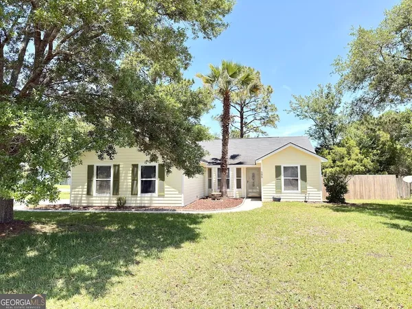 $1,900 | 108 Almond Circle, Kingsland, GA 31548