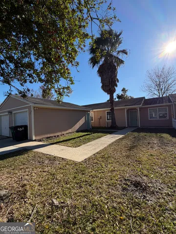 $1,400 | 508 Chateau Circle, St. Marys, GA 31558