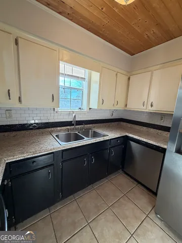 $1,400 | 508 Chateau Circle, St. Marys, GA 31558