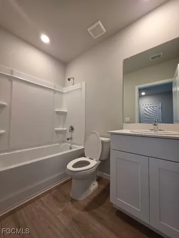 $1,950 | 8119 Haley Crk Way, Lehigh Acres, FL 33971