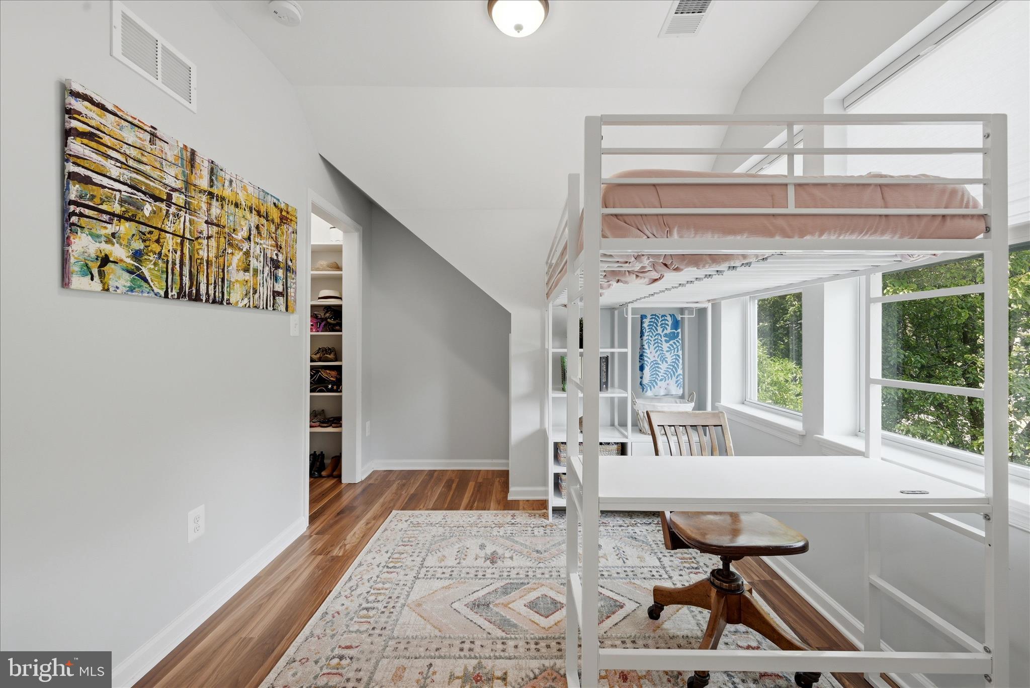 405 Edwards Ferry Road Northeast Leesburg, VA 20176 - Photo 38 of 95 Bedroom