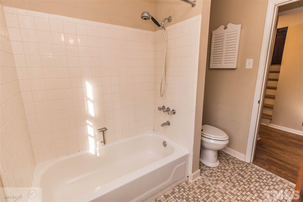 3907 Wingate Drive Raleigh, NC 27609 - Photo 6 of 12