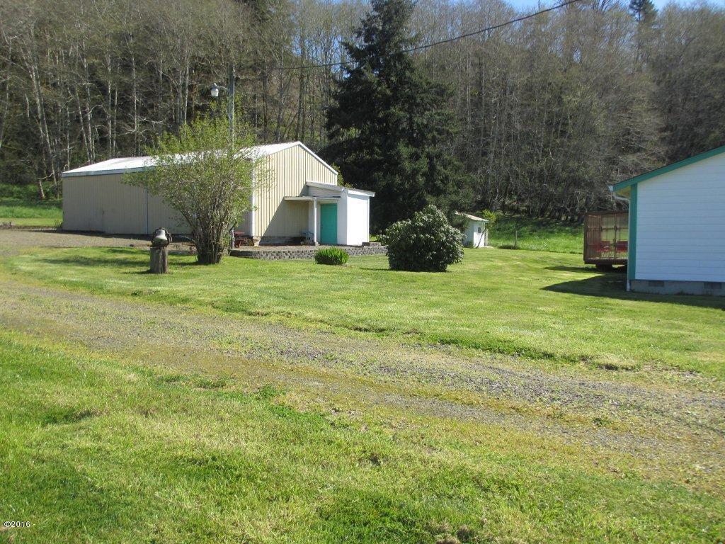 1230 Moonshine Park Road Logsden, OR 97357 - Photo 4 of 34 Large pole barn/shop