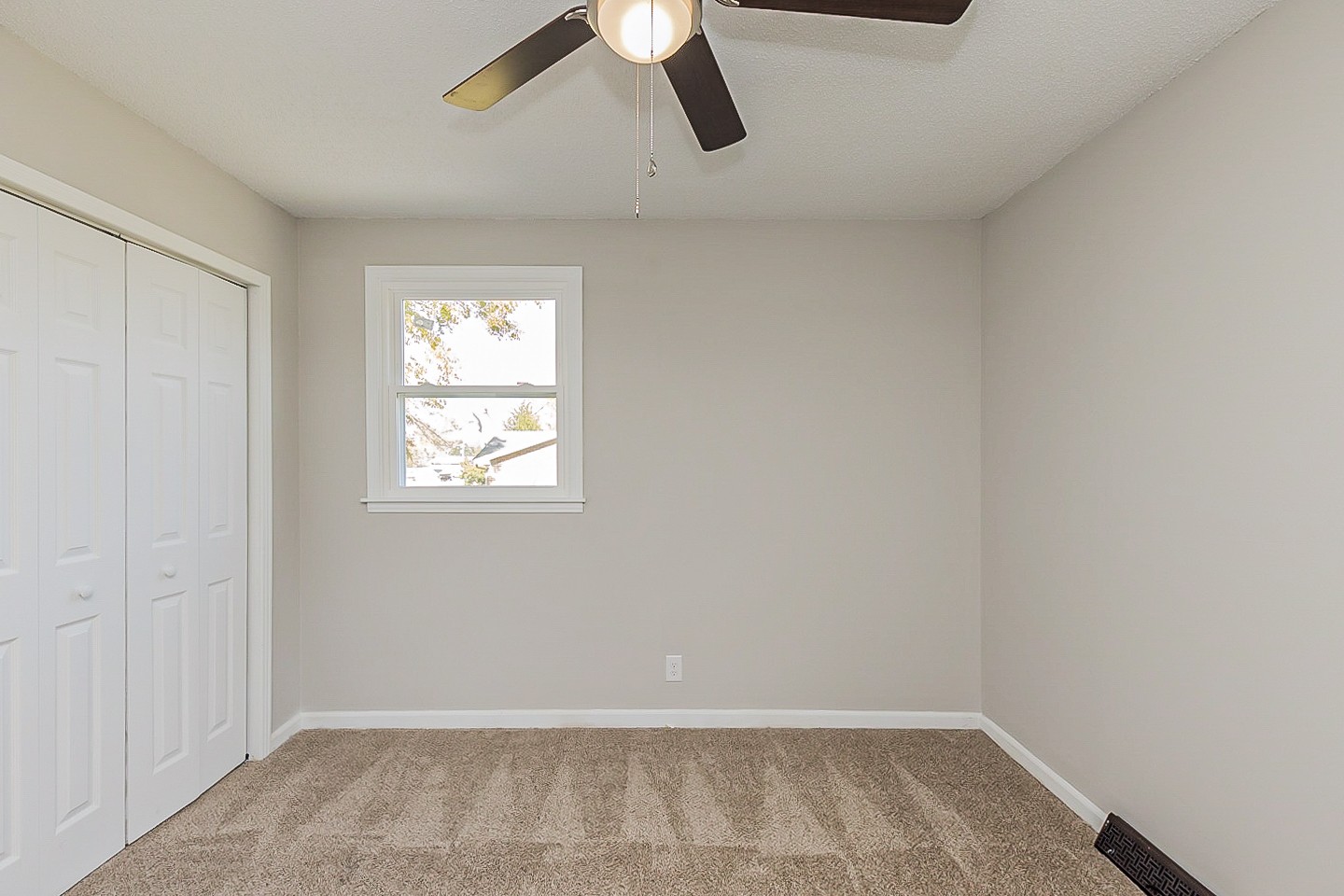 404 Jordan Road Clarksville, TN 37042 - Photo 14 of 22 Gallery Image 14