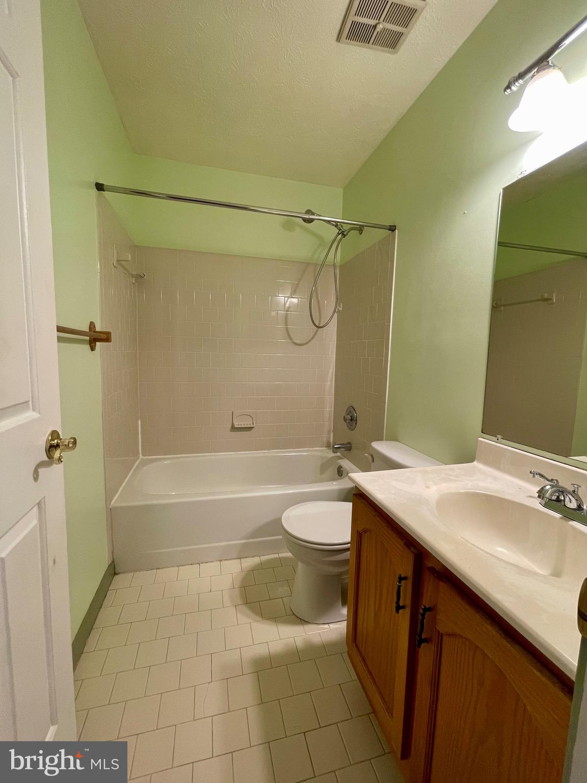 1504 Murray Place Bel Air, MD 21015 - Photo 23 of 35 Upper level hall full bathroom